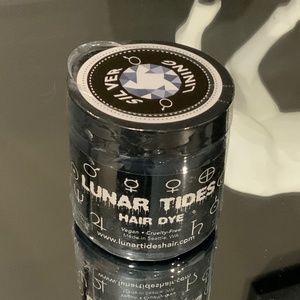 Lunar tides hair dye